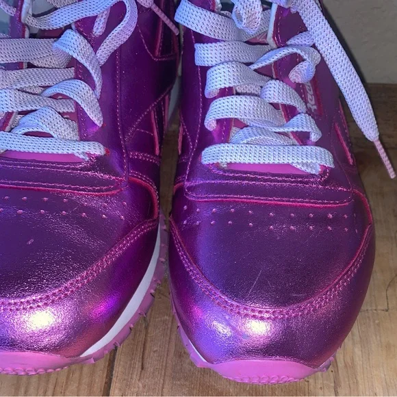 Classic Reebok Pink Metallic - Picture 6 of 6